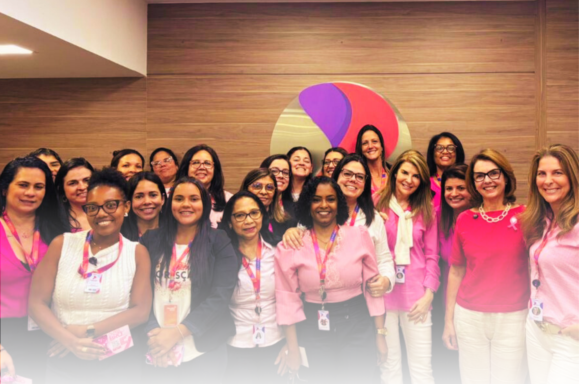 Funcionárias na Palestra sobre o Outubro Rosa